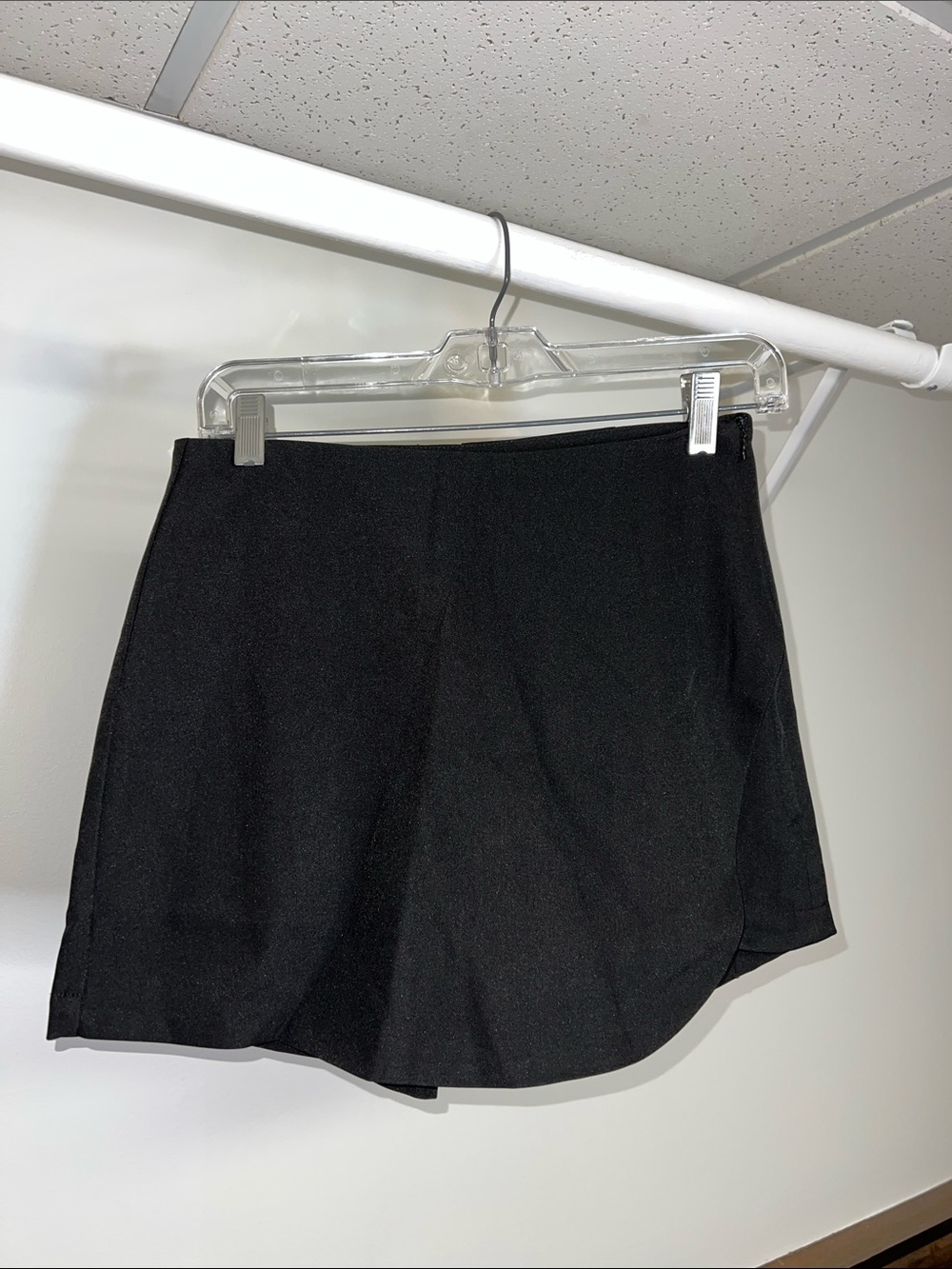 NWT Women’s Black Skort- Small